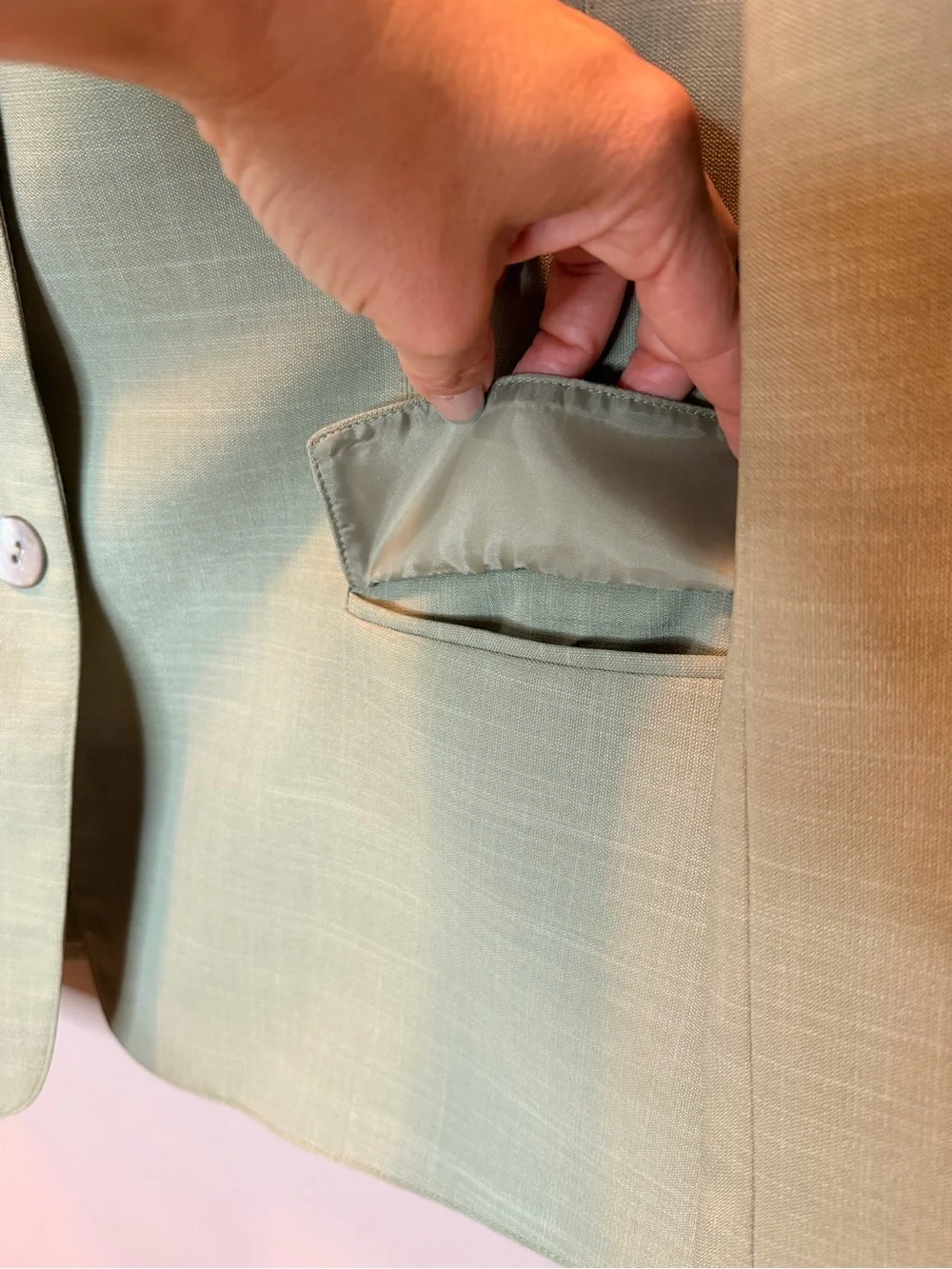 Kasper Light Sage Green Women's Tailored Blazer - Used - Size 16